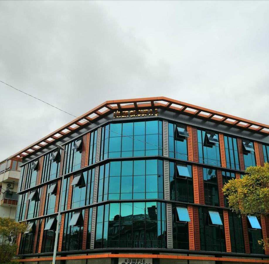 Plus Park Suite & Hotel Istanbul Exterior foto